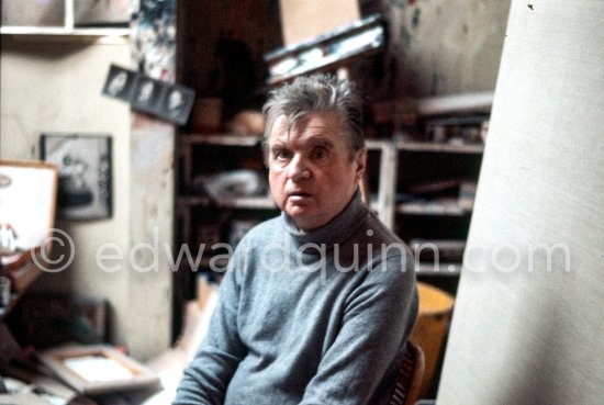 Francis Bacon at his Reece Mews studio. London 1980. - Photo by Edward Quinn