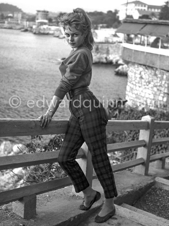 Brigitte Bardot at Coco Beach. Nice 1955. - Photo by Edward Quinn