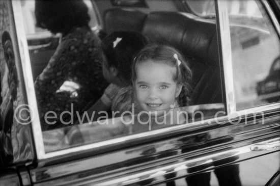 Victoria, daughter of Charlie Chaplin. Nice Airport 1956. Car: 1956 Bentley S1, registered VD42299 – CH, Standard Steel Sports Saloon. Detailed info on this car by expert Klaus-Josef Rossfeldt see About/Additional Infos. - Photo by Edward Quinn