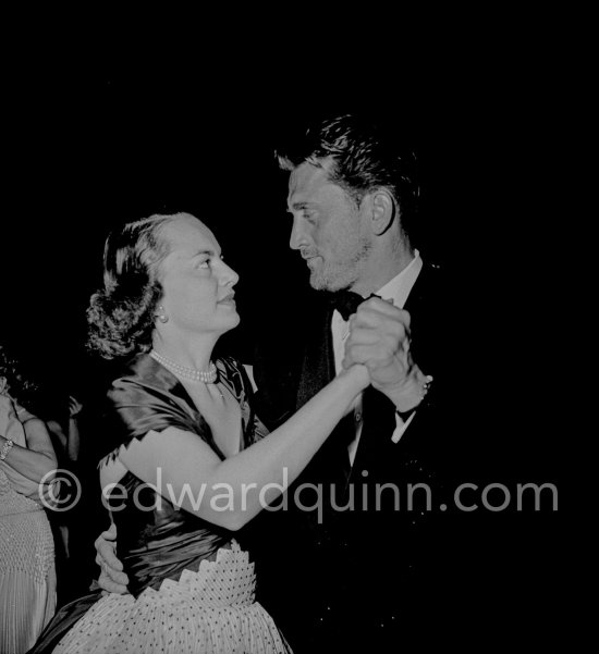 Olivia de Havilland and Kirk Douglas at a gala evening. Cannes Film Festival 1953. - Photo by Edward Quinn