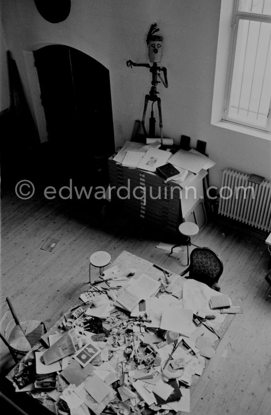 The studio of Max Ernst. Seillans 1974. - Photo by Edward Quinn