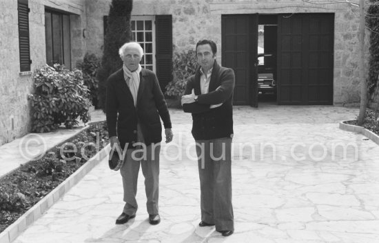 Max Ernst and not yet identified Guest. Seillans 1975. - Photo by Edward Quinn