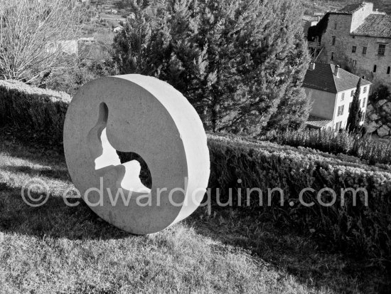 Sculpture (Hans Arp?) in the garden of the second house of Max Ernst and Dorothea Tanning in Seillans 1975. - Photo by Edward Quinn
