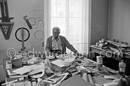 Max Ernst working on sculpture "L\'oiseau Janus" ("Vogel Janus") at his studio in Paris 1974. - Photo by Edward Quinn