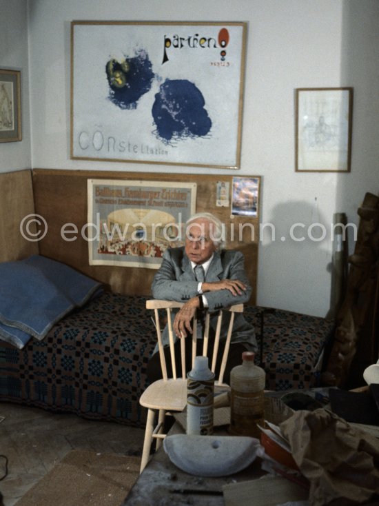Max Ernst at his apartment, rue de Lille 19, Paris 1974. - Photo by Edward Quinn