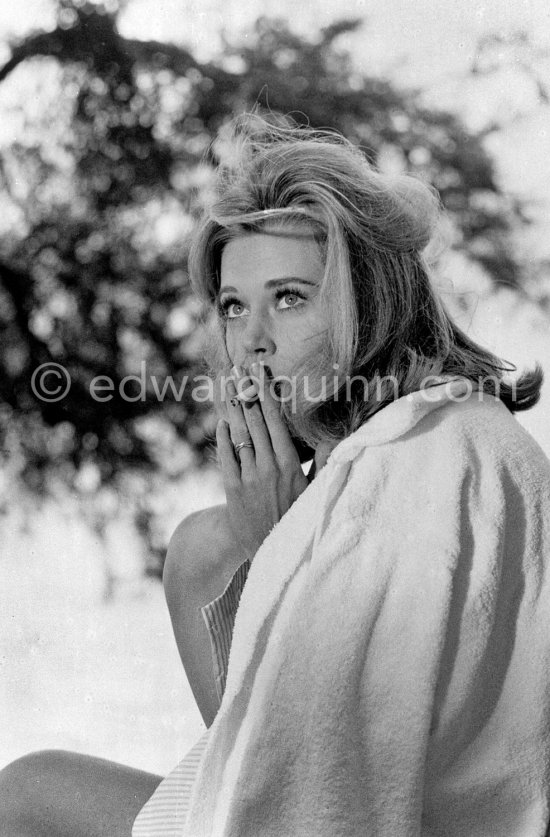 Jane Fonda on the film set of "Les Félins" ("Love Cage", "Joy House"), Antibes 1964. - Photo by Edward Quinn