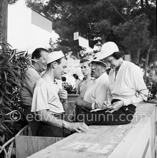 From left Anthony Hume, (behind Moss), Stirling Moss, his father Alfred and Elsie Wisdom, wife of Tommy Wisdom. Monaco Grand Prix 1952, transformed into a race for sports cars. This was a two day event, the Sunday for the up to 2 litres (Prix de Monte Carlo), the Monday for the bigger engines, (Monaco Grand Prix). - Photo by Edward Quinn