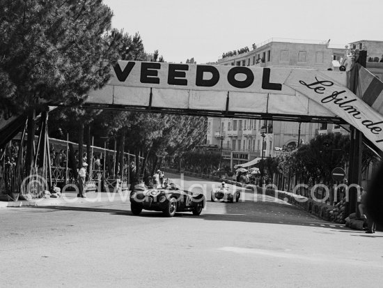 Moss, (78) Jaguar C, Manzon, (56) Simca Gordini T155. Monaco Grand Prix 1952, transformed into a race for sports cars. This was a two day event, the Sunday for the up to 2 litres (Prix de Monte Carlo), the Monday for the bigger engines, (Monaco Grand Prix). - Photo by Edward Quinn