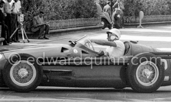 Stirling Moss, (28) Maserati 250F. Monaco Grand Prix 1956. - Photo by Edward Quinn