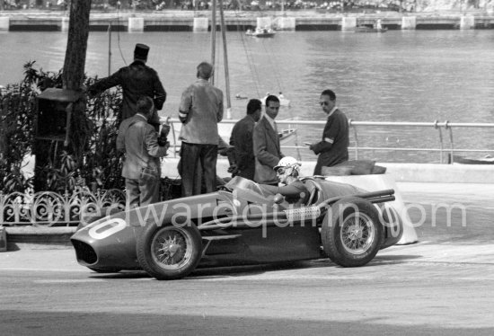 Jean Behra, (30) Maserati 250F. Monaco Grand Prix 1956. - Photo by Edward Quinn