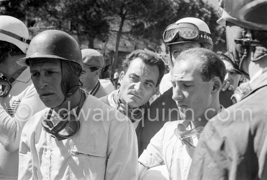 Driver\'s briefing, Peter Collins, Giorgio Scarlatti, Stirling Moss, Wolfgang von Trips. Monaco Grand Prix 1957. - Photo by Edward Quinn