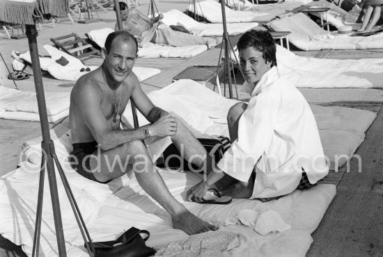 Stirling Moss and his Canadien wife Katie relaxing at the Côte d\'Azur 1958. - Photo by Edward Quinn