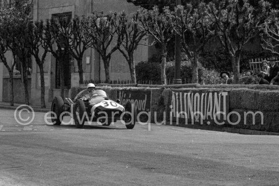 Stirling Moss, (30) Cooper-Climax T51 at Gasometer. Monaco Grand Prix 1959. - Photo by Edward Quinn
