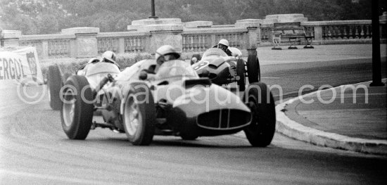 Joakim Bonnier, (2) B.R.M, Jack Brabham Cooper T53 N° 8, Tony Brooks, (18) Cooper-Climax. Monaco Grand Prix 1960. - Photo by Edward Quinn