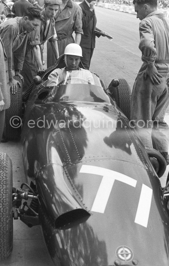 Stirling Moss, testing B.R.M. Monaco Grand Prix 1961. - Photo by Edward Quinn