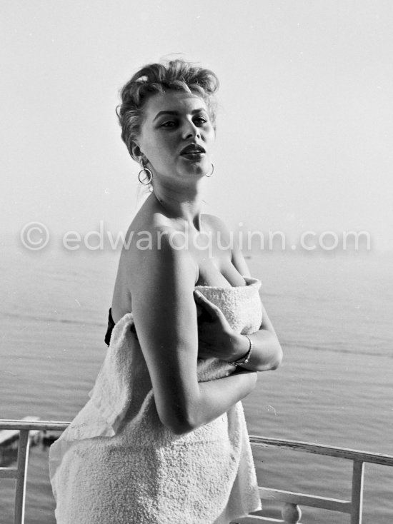 Sophia Loren on the balcony of Carlton Hotel, Cannes 1955. - Photo by Edward Quinn