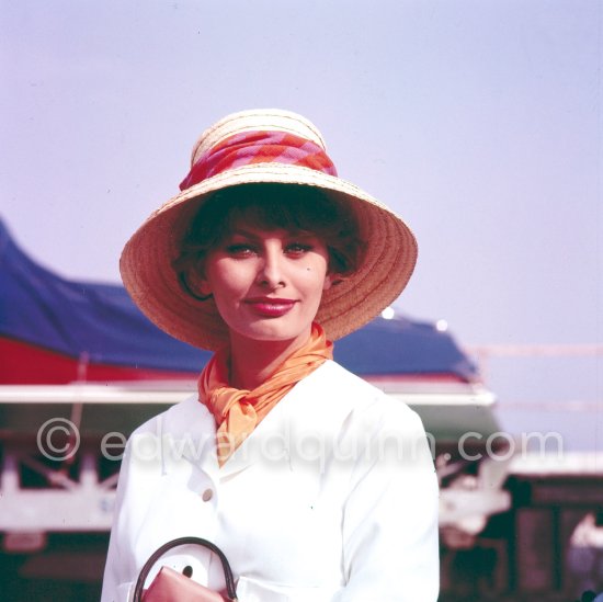 Sophia Loren arriving at Nice Airport 1963. - Photo by Edward Quinn