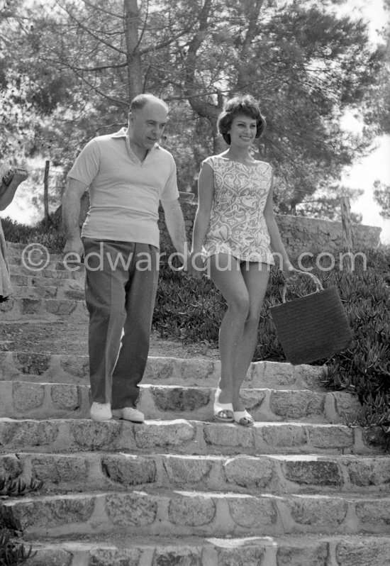 Sophia Loren and Italian film producer Carlo Ponti on holiday in Saint-Tropez 1963. - Photo by Edward Quinn