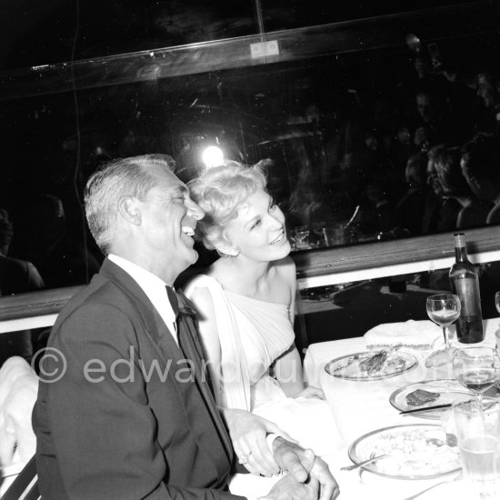 Kim Novak had been the queen of the Cannes Film Festival in 1956. She came again in 1959 as her film "In the Middle of the Night" was presented. Cary Grant had been separated from his third wife, the actress Betsy Drake, since 1958. The romance between Grant and Kim Novak was one of the highlights of the 1959 Festival. - Photo by Edward Quinn