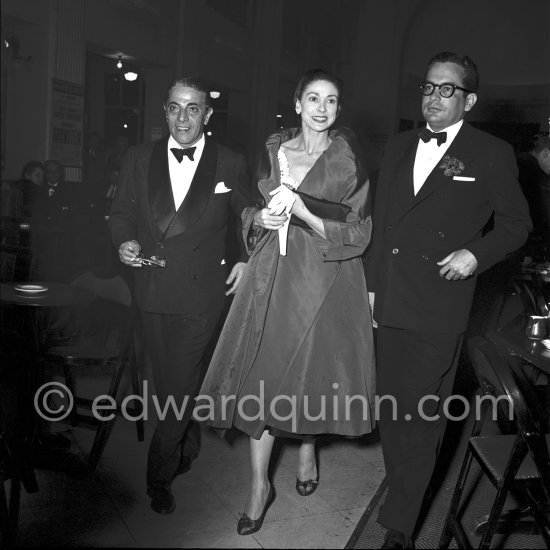 Margot Fonteyn, husband Roberto Arias, Onassis\' lawyer, and Aristotle Onassis arriving for gala evening at Opera House. Monte Carlo 1956. - Photo by Edward Quinn