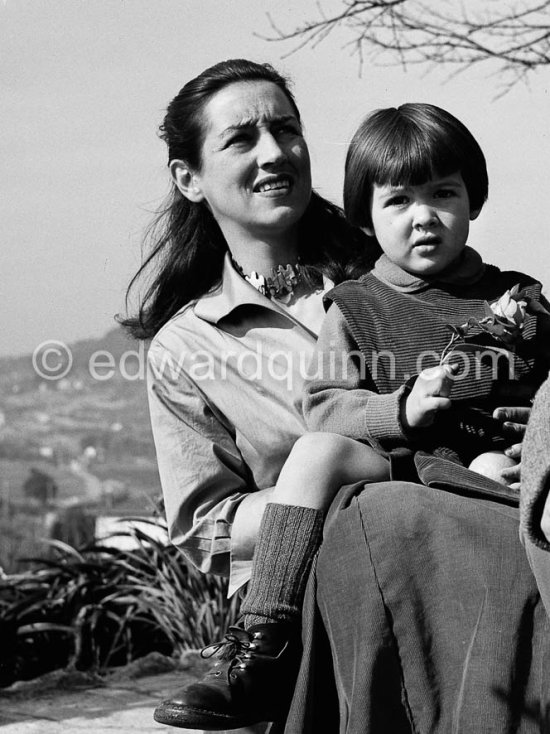 Françoise Gilot and Paloma in the garden of La Galloise, Vallauris 1953. - Photo by Edward Quinn