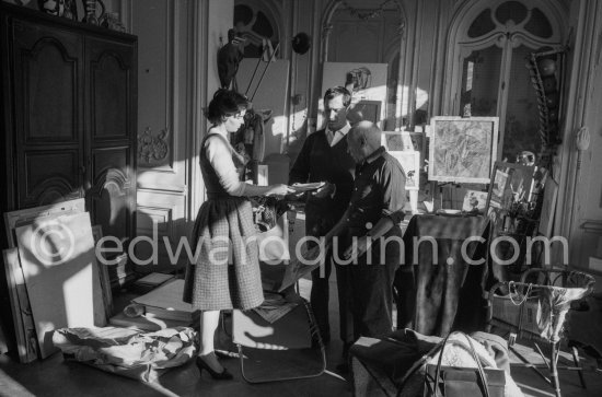 Pablo Picasso, Luis Miguel Dominguin and his wife Lucia Bosè. La Californie, Cannes 1959. - Photo by Edward Quinn