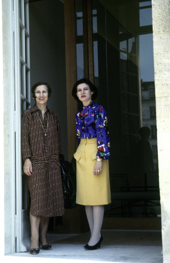 Françoise Gilot and her daughter Paloma Picasso. Picasso Museum Paris (Musée national Picasso Paris), located in the Marais Quarter. Paris 1985. - Photo by Edward Quinn