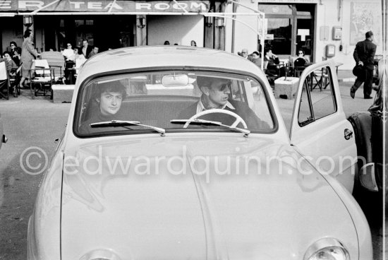 Françoise Sagan and husband Guy Schoeller, Chez Sénéquier, Saint-Tropez 1959. Car: Renault Dauphine - Photo by Edward Quinn