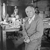 Pablo Picasso at the Madoura pottery. Vallauris 23.3.1953. - Photo by Edward Quinn