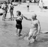 Pablo Picasso and Maya Picasso at the beach of Golfe-Juan 1954. - Photo by Edward Quinn