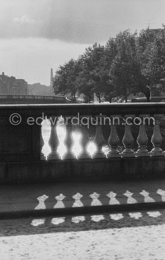 The River Liffey. O\'Donovan Rossa Bridge. Dublin 1963. - Photo by Edward Quinn