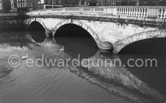 The River Liffey. O\'Donovan Rossa Bridge. Dublin 1963. - Photo by Edward Quinn