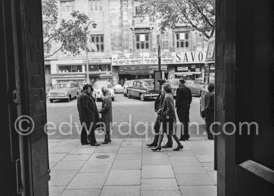 "Five Miles to Midnight", Savoy Cinema, O\'Connell Str. Dublin 1963. - Photo by Edward Quinn