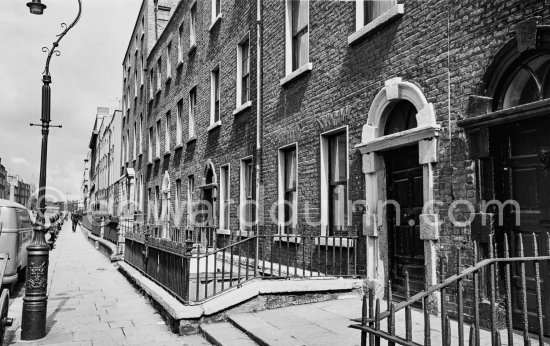 No 7 Eccles Street (white archway). Leopold Bloom\'s house and St George\'s Church,  Ulysses, James Joyce  Dublin 1963. - Photo by Edward Quinn