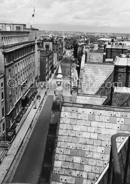 Place not yet identified. Dublin 1963. - Photo by Edward Quinn