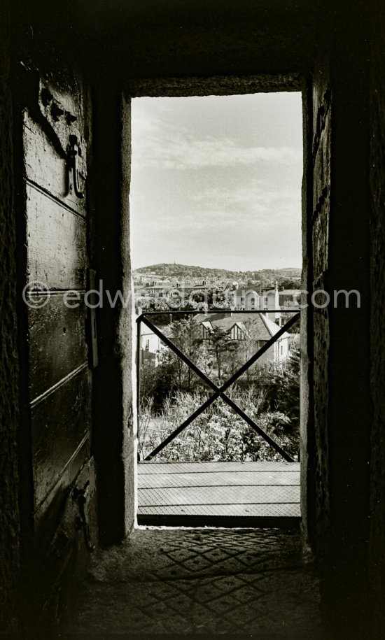 Looking towards Seapoint from the inside of the Sandycove Martello Tower. Dublin 1963. - Photo by Edward Quinn