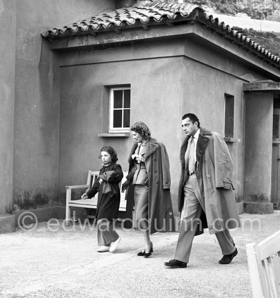 Gianni Agnelli and a not yet identified lady, Monte Carlo Country Club, Easter 1952. - Photo by Edward Quinn