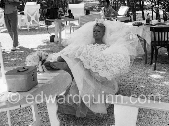 Brigitte Bardot during filming of “Voulez-vous danser avec moi?”. Nice 1959. - Photo by Edward Quinn