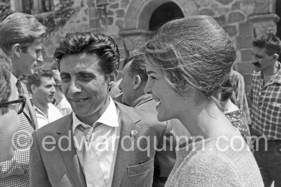 Gilbert Bécaud and Sylvia Casablancas. Cannes Film Festival 1960. - Photo by Edward Quinn