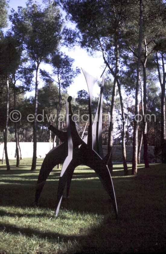 Alexander Calder sculpture, 1963. In the gardens of Fondation Maeght. Saint-Paul-de-Vence 1964. - Photo by Edward Quinn