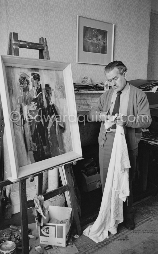 Irish painter and writer George Campbell. Dublin 1963. - Photo by Edward Quinn