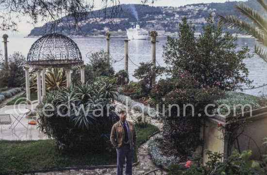 James Clavell ("Shogun"). Saint-Jean-Cap-Ferrat 1982. - Photo by Edward Quinn