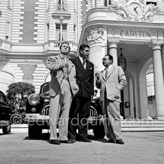 Kirk Douglas and Edward G. Robinson in front of Carlton Hotel. Cannes 1953. Car: Buick Super 1948 - Photo by Edward Quinn