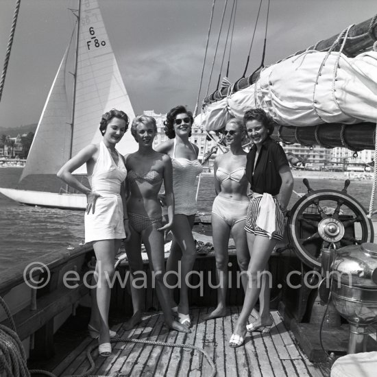 British fashion models cruising along the Côte d\'Azur on board the yacht Bonaventura. Cannes 1955. - Photo by Edward Quinn