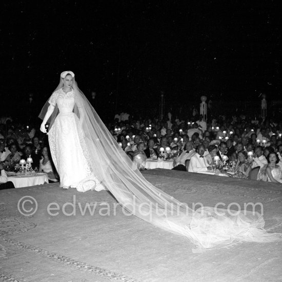 Dior fashion show at Monte Carlo summer gala 1953. - Photo by Edward Quinn