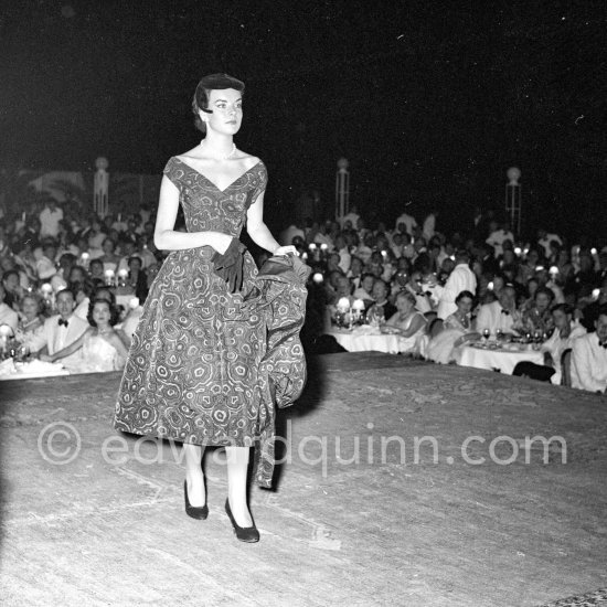 Dior fashion show at Monte Carlo summer gala 1953. - Photo by Edward Quinn