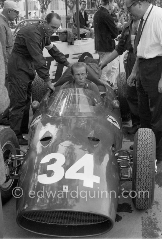 Richie Ginther, (34) rear engined "motore posteriore" experimental Ferrari 246/60/MP. Monaco Grand Prix 1960. - Photo by Edward Quinn