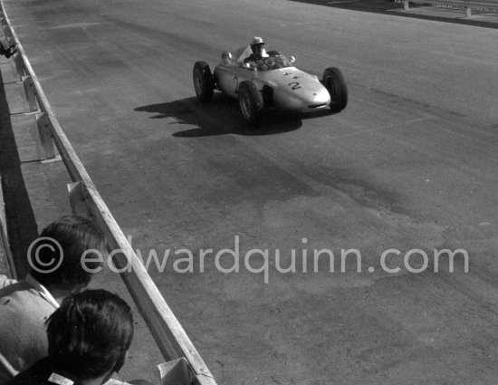 Joakim Bonnier, (2) Porsche 787. Monaco Grand Prix 1961. - Photo by Edward Quinn