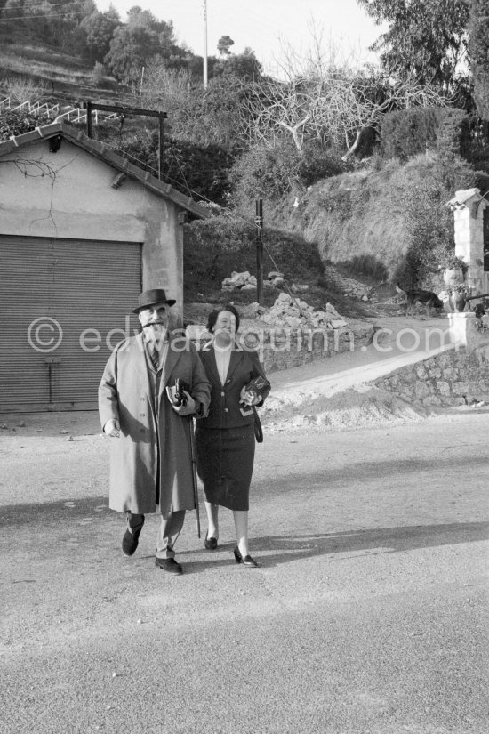 Nubar Gulbenkian and his wife. Armenian oil magnate. His father Caloust was named Mister 5 Percent (Iraq Petroleum Company). Eden Roc, Cap d’Antibes 1959. - Photo by Edward Quinn