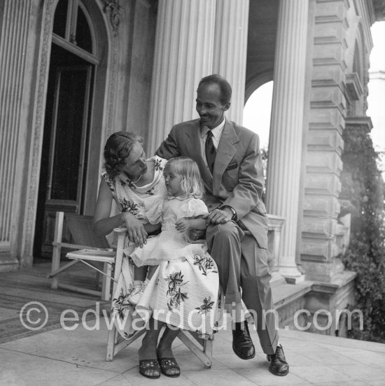 Otto von Habsburg, his wife Regina von Habsburg and daughter Andrea. Monte Carlo 1955. - Photo by Edward Quinn